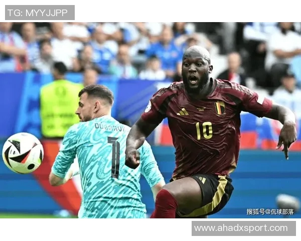 卢卡库的逆袭之路：从天才少年到世界级前锋的奋斗历程与成就